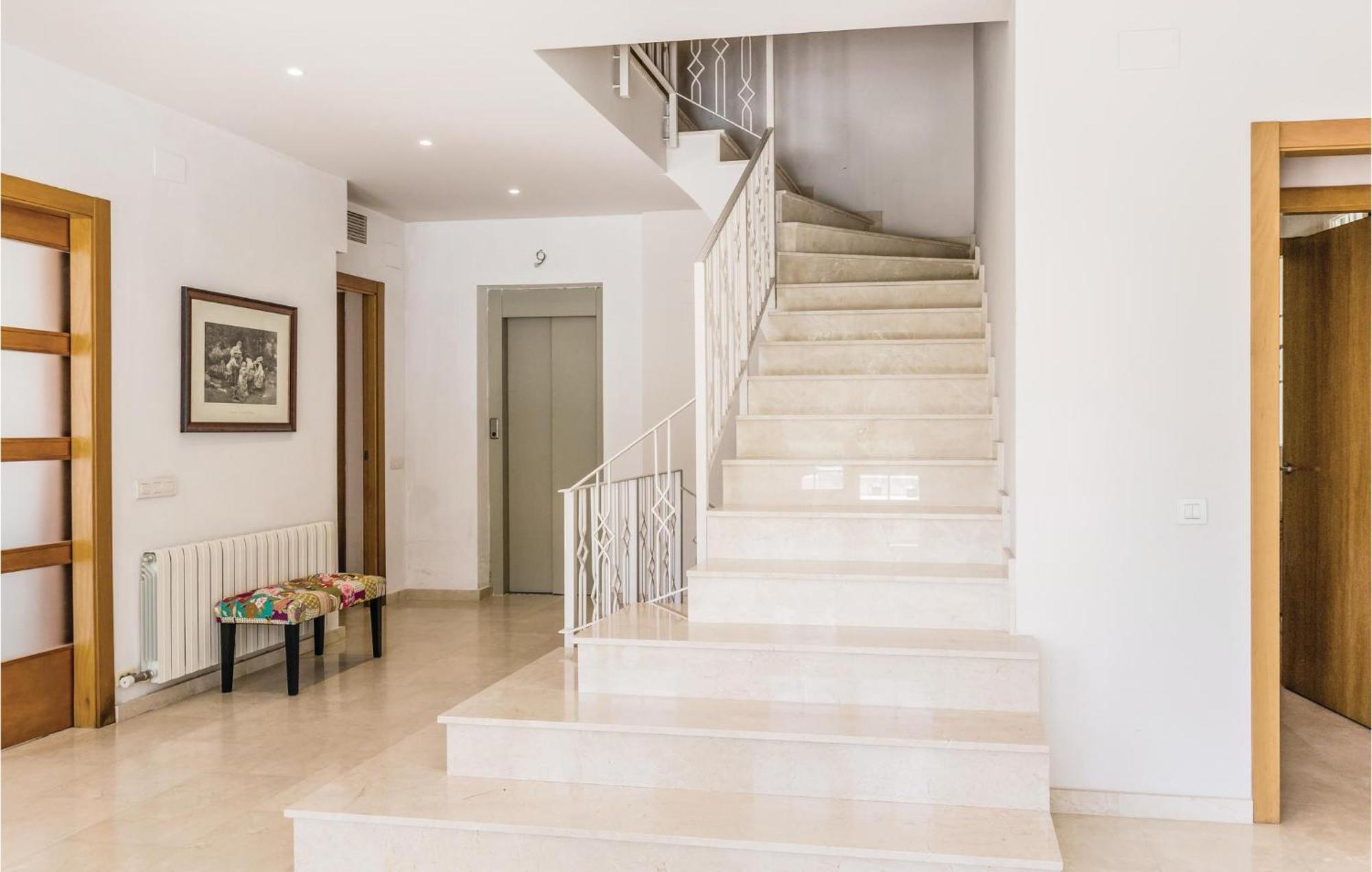 Nice Home In Cabrils With House A Mountain View エクステリア 写真