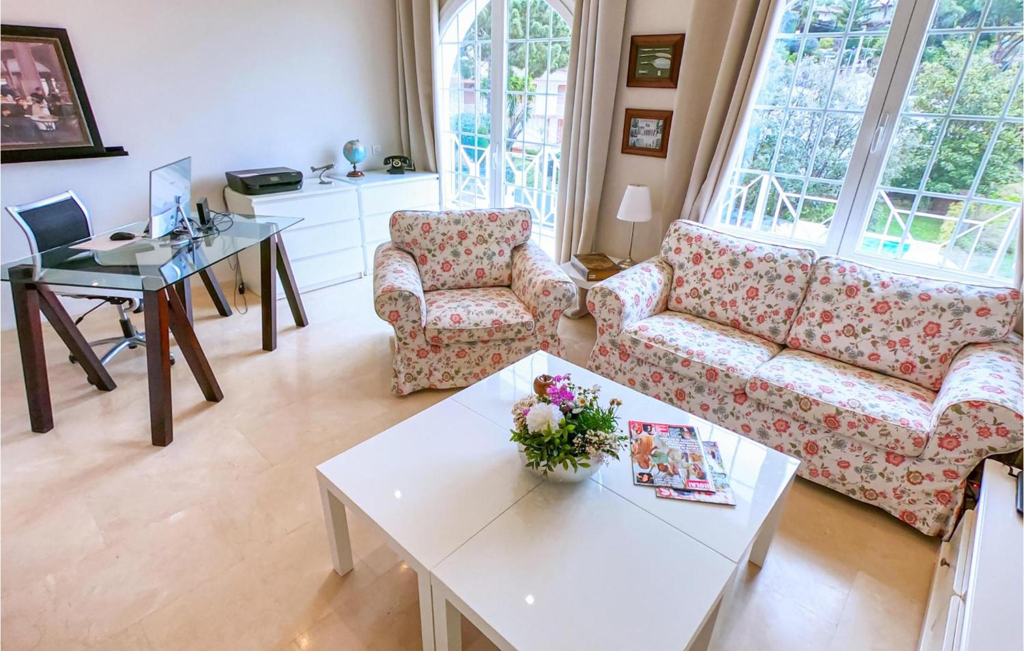 Nice Home In Cabrils With House A Mountain View エクステリア 写真