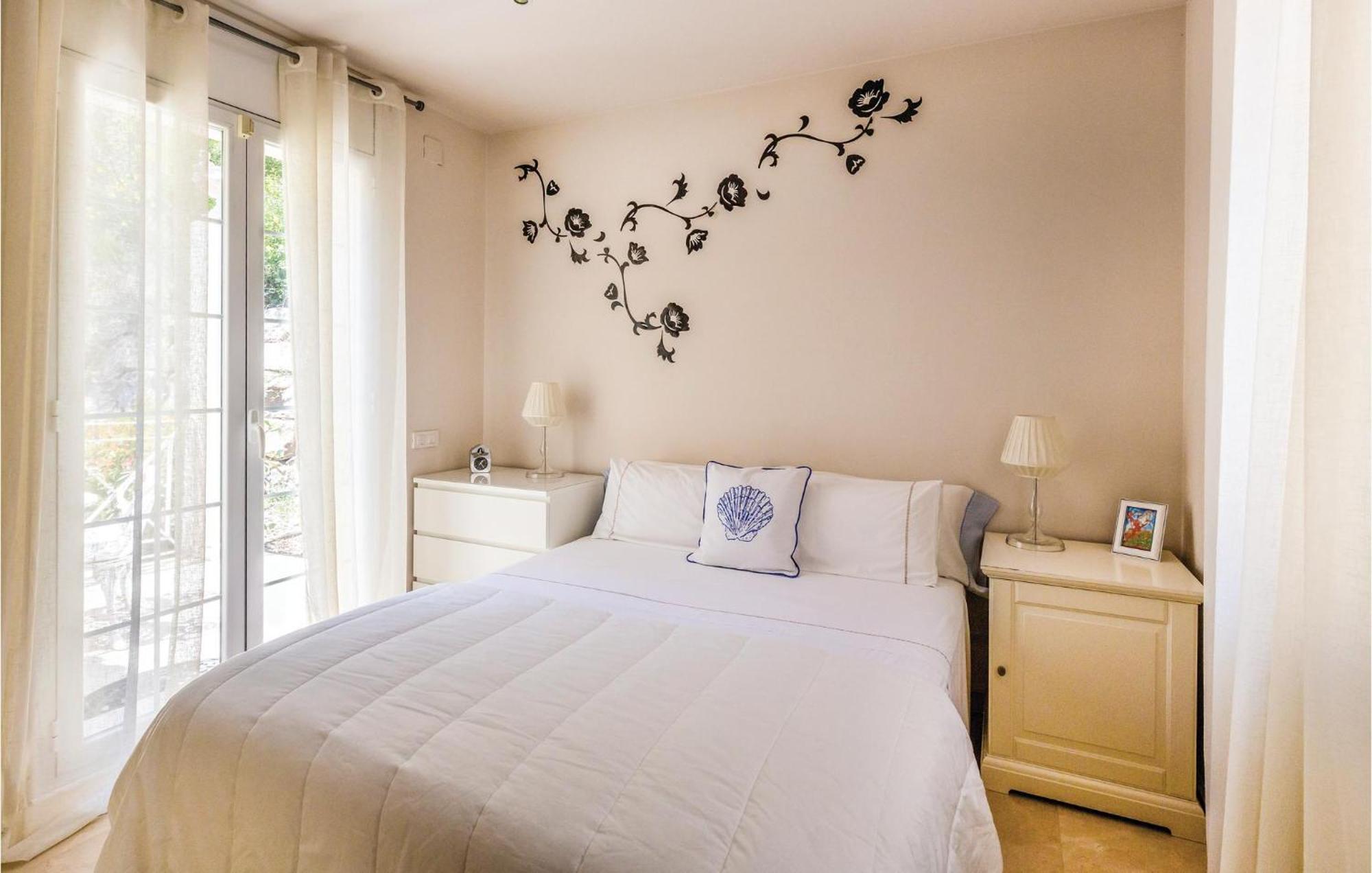 Nice Home In Cabrils With House A Mountain View エクステリア 写真