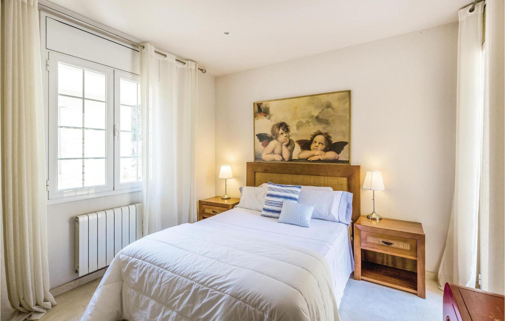 Nice Home In Cabrils With House A Mountain View エクステリア 写真